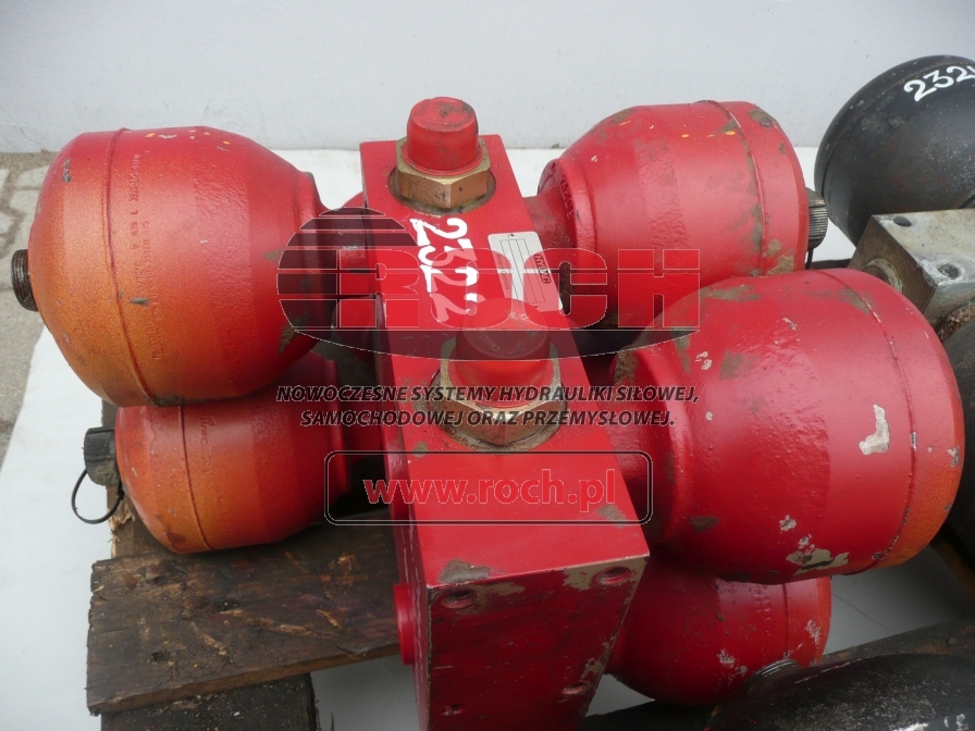 HYDAC 474058 7621476 + HYDROAKUMULATORY 0,75L - Válvula hidráulica para Cargadora de ruedas: foto 1 HYDAC 474058 7621476 + HYDROAKUMULATORY 0,75L - Válvula hidráulica para Cargadora de ruedas: foto 1