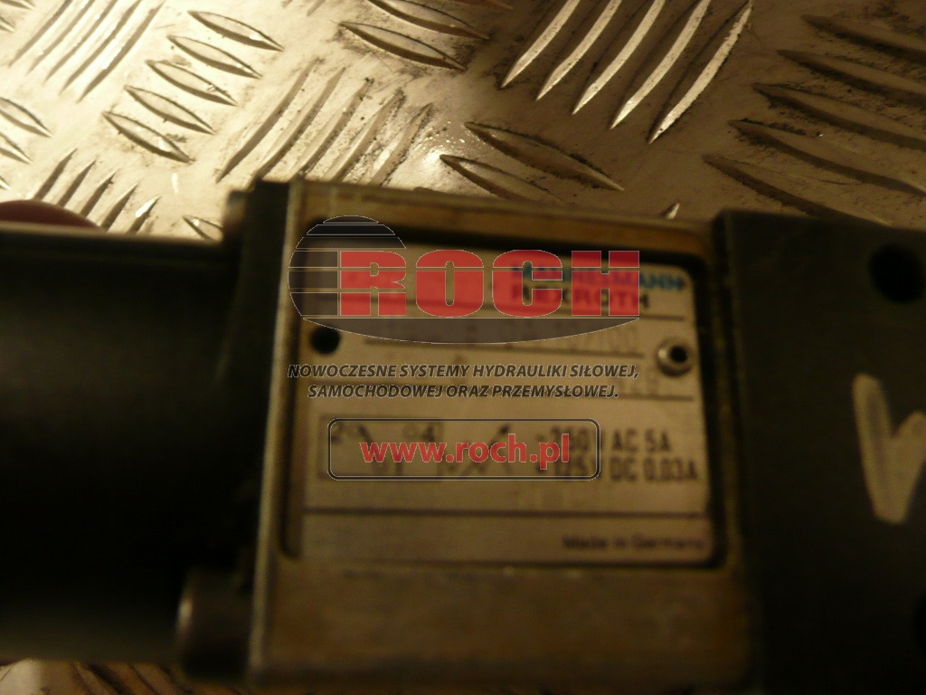 MANNESMANN REXROTH HED80A10/100 Z14S 534627 250VAC 5A 125VCD 0,03A - 1 SEKCYJNY - Válvula hidráulica: foto 1 MANNESMANN REXROTH HED80A10/100 Z14S 534627 250VAC 5A 125VCD 0,03A - 1 SEKCYJNY - Válvula hidráulica: foto 1