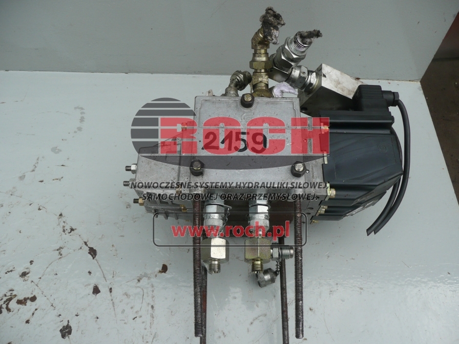 SAUER DANFOSS 157B6203 - 2 SEKCYJNY + CEWKA 12VDC 157B4216 + 157B5110 0408F038983 + KOŚĆ FAV OP 09-A2 - Válvula hidráulica para Maquinaria de construcción: foto 1 SAUER DANFOSS 157B6203 - 2 SEKCYJNY + CEWKA 12VDC 157B4216 + 157B5110 0408F038983 + KOŚĆ FAV OP 09-A2 - Válvula hidráulica para Maquinaria de construcción: foto 1