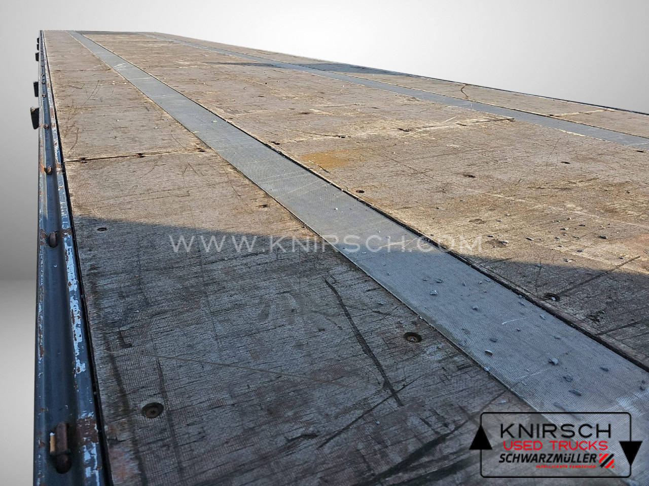 SCHWARZMUELLER J-3A-80 Plateausattel - Remolque plataforma/ Caja abierta: foto 2 SCHWARZMUELLER J-3A-80 Plateausattel - Remolque plataforma/ Caja abierta: foto 2