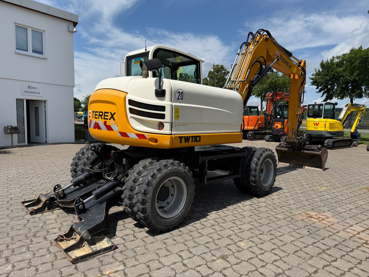 Terex TW 110, Bj 14, 2265 BH, VA, SWE, 4 TL, 1 GLV - Excavadora de ruedas: foto 2 Terex TW 110, Bj 14, 2265 BH, VA, SWE, 4 TL, 1 GLV - Excavadora de ruedas: foto 2