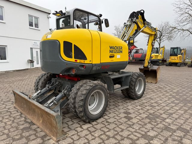 Wacker EW 100, Bj 20, 2050 BH, VA, HS08, TL Wacker EW 100, Bj 20, 2050 BH, VA, HS08, TL - Excavadora de ruedas: foto 4 Wacker EW 100, Bj 20, 2050 BH, VA, HS08, TL Wacker EW 100, Bj 20, 2050 BH, VA, HS08, TL - Excavadora de ruedas: foto 4