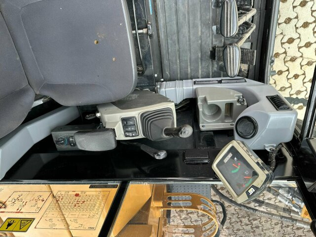 CAT Bagger 306 E2 Minibagger Kettenbagger 270 H - Excavadora de cadenas: foto 3 CAT Bagger 306 E2 Minibagger Kettenbagger 270 H - Excavadora de cadenas: foto 3