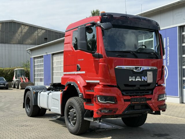 MAN TGS 18.520 4x4 SZM - Kipphyd. Blatt Luft Pritard - Cabeza tractora: foto 1 MAN TGS 18.520 4x4 SZM - Kipphyd. Blatt Luft Pritard - Cabeza tractora: foto 1