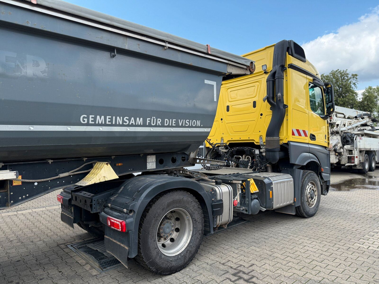 Mercedes-Benz ACTROS 1846 4x4 HAD Eur 6 Kipphydraulik Retarder - Cabeza tractora: foto 3 Mercedes-Benz ACTROS 1846 4x4 HAD Eur 6 Kipphydraulik Retarder - Cabeza tractora: foto 3