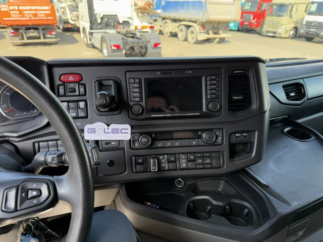 Scania G450 XT 4x4 Euro 6 SZM Kipphydraulik Blatt/ Luft - Cabeza tractora: foto 5 Scania G450 XT 4x4 Euro 6 SZM Kipphydraulik Blatt/ Luft - Cabeza tractora: foto 5