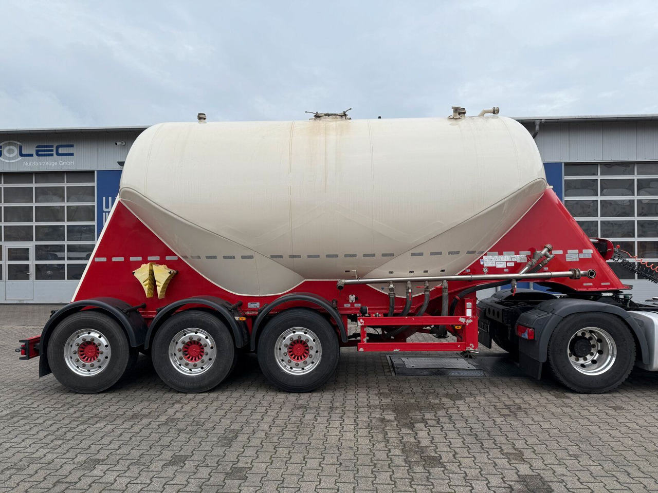Feldbinder O.ME.P.S Silo Auflieger 39,3 Tonnen 3 Achs - Semirremolque silo: foto 2 Feldbinder O.ME.P.S Silo Auflieger 39,3 Tonnen 3 Achs - Semirremolque silo: foto 2