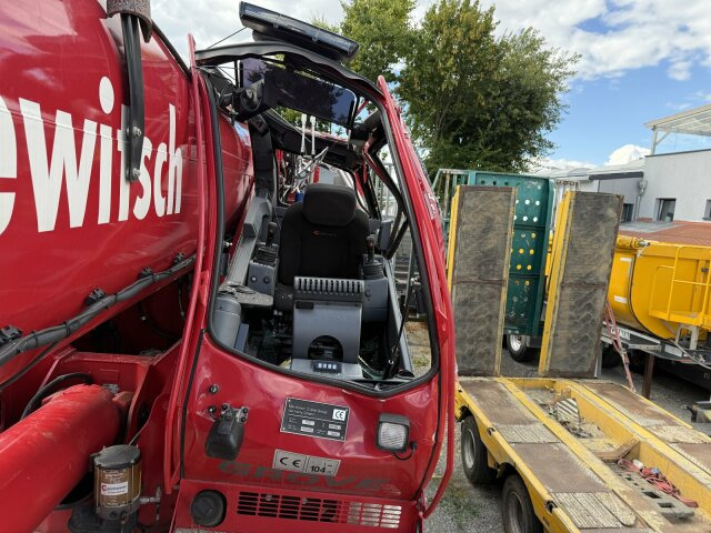 Grove Manitowoc GMK 4100L-2 Autokran 8x6 - Grúa todo terreno: foto 5 Grove Manitowoc GMK 4100L-2 Autokran 8x6 - Grúa todo terreno: foto 5