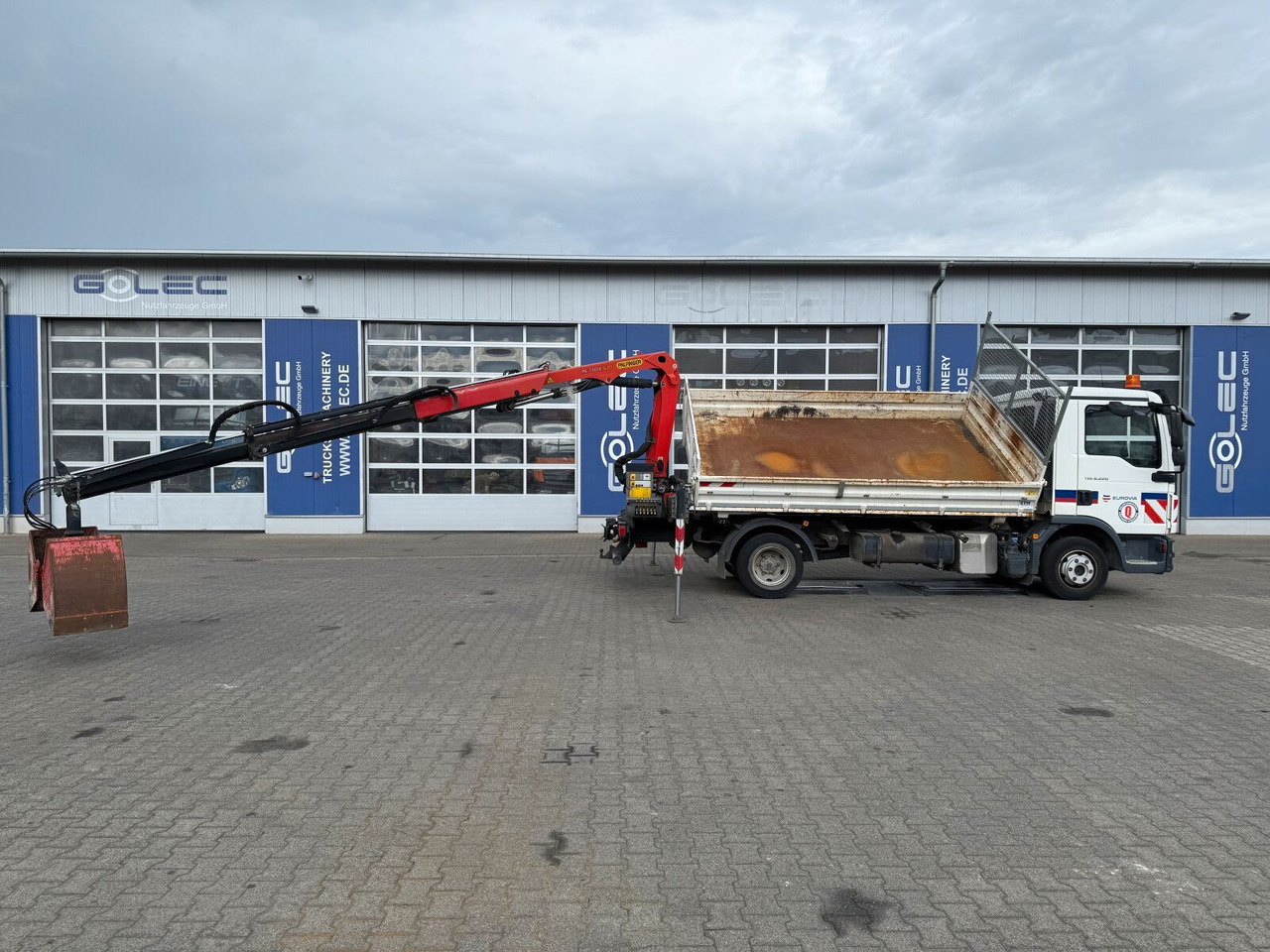 MAN TGL 8.220 4x2 Kipper Kran Palfinger 7.001-K A - Furgoneta basculante: foto 4 MAN TGL 8.220 4x2 Kipper Kran Palfinger 7.001-K A - Furgoneta basculante: foto 4