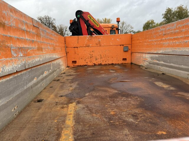 MAN TGS 28.400 6x4-4 Kipper Kran Palfinger PK9002 - Camión volquete, Camión grúa: foto 2 MAN TGS 28.400 6x4-4 Kipper Kran Palfinger PK9002 - Camión volquete, Camión grúa: foto 2