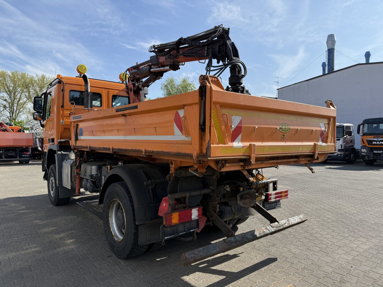 Mercedes-Benz ACTROS 2044 4x4 Kipper Kran ATLAS 65.2 A2L - Camión grúa: foto 5 Mercedes-Benz ACTROS 2044 4x4 Kipper Kran ATLAS 65.2 A2L - Camión grúa: foto 5