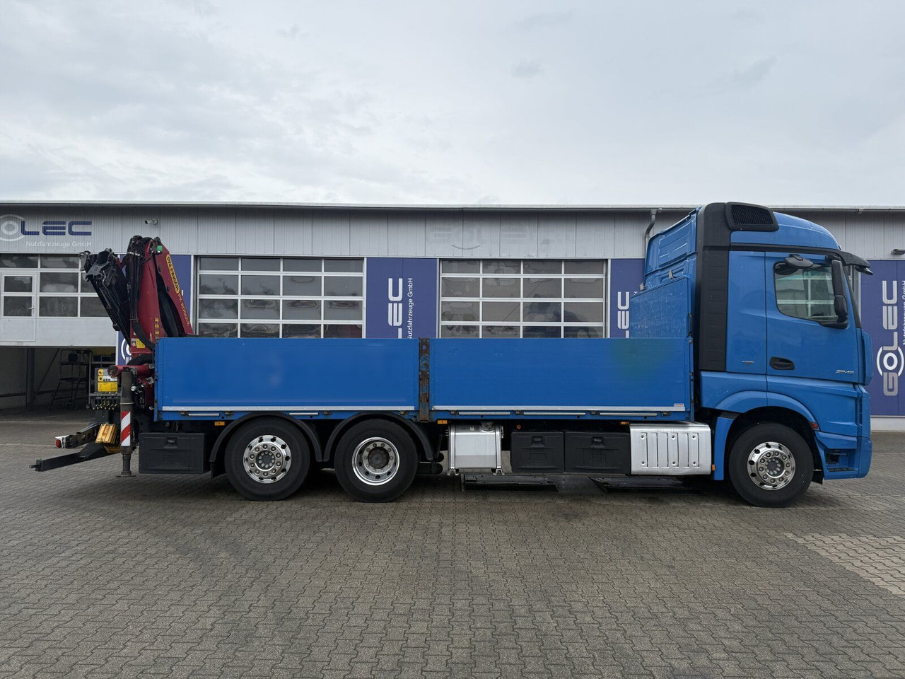 Mercedes-Benz ACTROS 2545 6x2 Pritsche Kran Palfinger PK20001K - Camión grúa: foto 2 Mercedes-Benz ACTROS 2545 6x2 Pritsche Kran Palfinger PK20001K - Camión grúa: foto 2