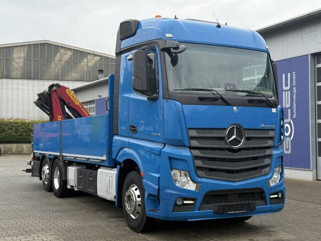 Mercedes-Benz ACTROS 2545 6x2 Pritsche Kran Palfinger PK20001K - Camión grúa: foto 1 Mercedes-Benz ACTROS 2545 6x2 Pritsche Kran Palfinger PK20001K - Camión grúa: foto 1