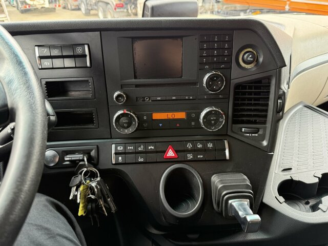 Mercedes-Benz ACTROS 2545 6x2 Pritsche Kran Palfinger PK20001K - Camión grúa: foto 4 Mercedes-Benz ACTROS 2545 6x2 Pritsche Kran Palfinger PK20001K - Camión grúa: foto 4