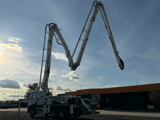 Mercedes-Benz AROCS 2840 6x4 Betonp. Putzmeister BSF36-4.16HLS - Camión bomba de hormigón: foto 2 Mercedes-Benz AROCS 2840 6x4 Betonp. Putzmeister BSF36-4.16HLS - Camión bomba de hormigón: foto 2