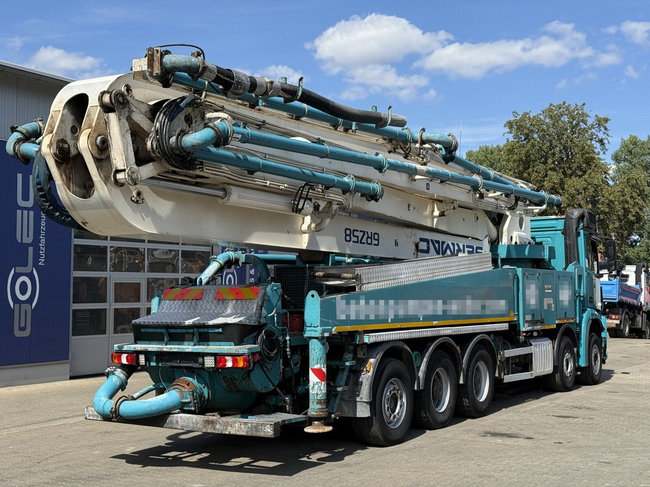 Mercedes-Benz AROCS 5051 10x6 Euro 6 Betonpumpe SERMAC 6RZ56 - Camión bomba de hormigón: foto 3 Mercedes-Benz AROCS 5051 10x6 Euro 6 Betonpumpe SERMAC 6RZ56 - Camión bomba de hormigón: foto 3