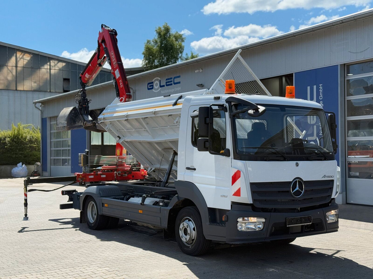 Mercedes-Benz ATEGO 818 4x2 Euro 6 Kipper Kran FASSI F65B.0.22 - Otros maquinaria: foto 2 Mercedes-Benz ATEGO 818 4x2 Euro 6 Kipper Kran FASSI F65B.0.22 - Otros maquinaria: foto 2