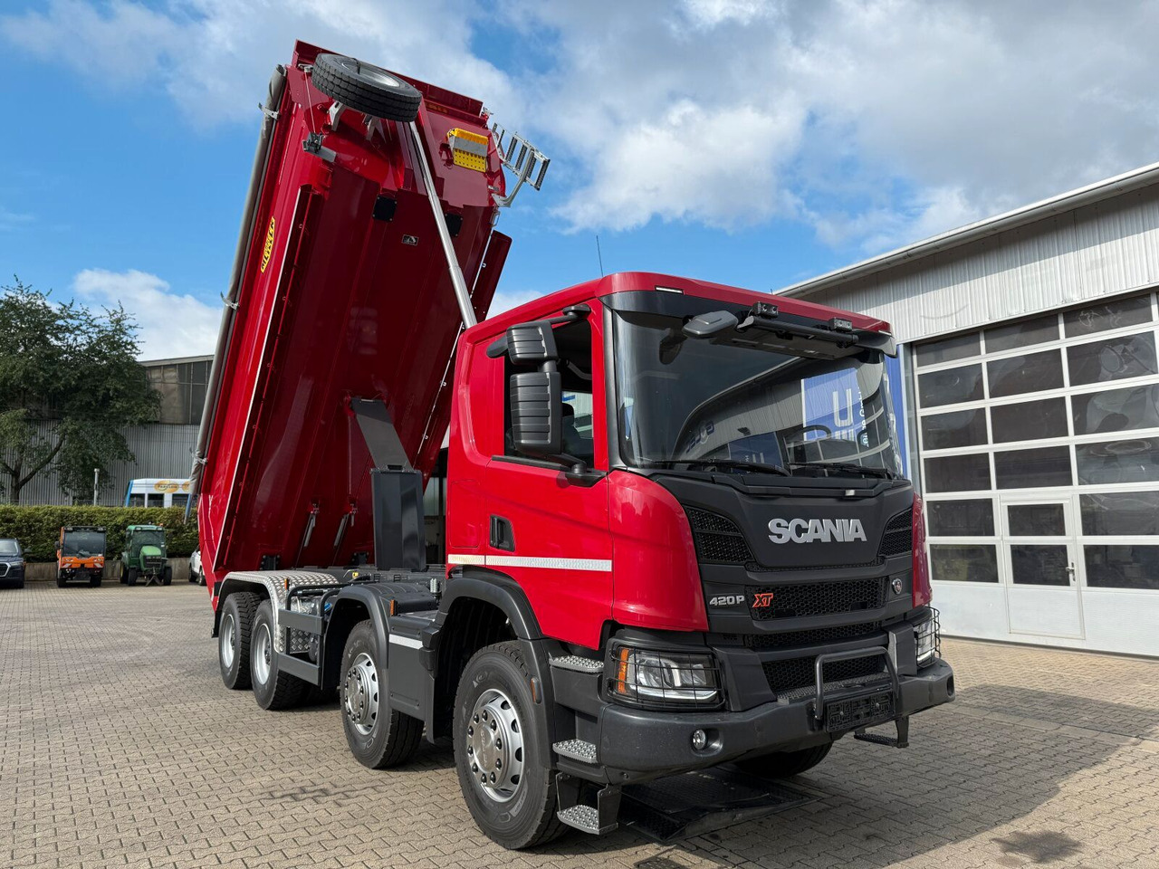 Scania P 420 8x4 Kipper Meiller Euro 6 - Camión portacontenedor de cadenas: foto 2 Scania P 420 8x4 Kipper Meiller Euro 6 - Camión portacontenedor de cadenas: foto 2