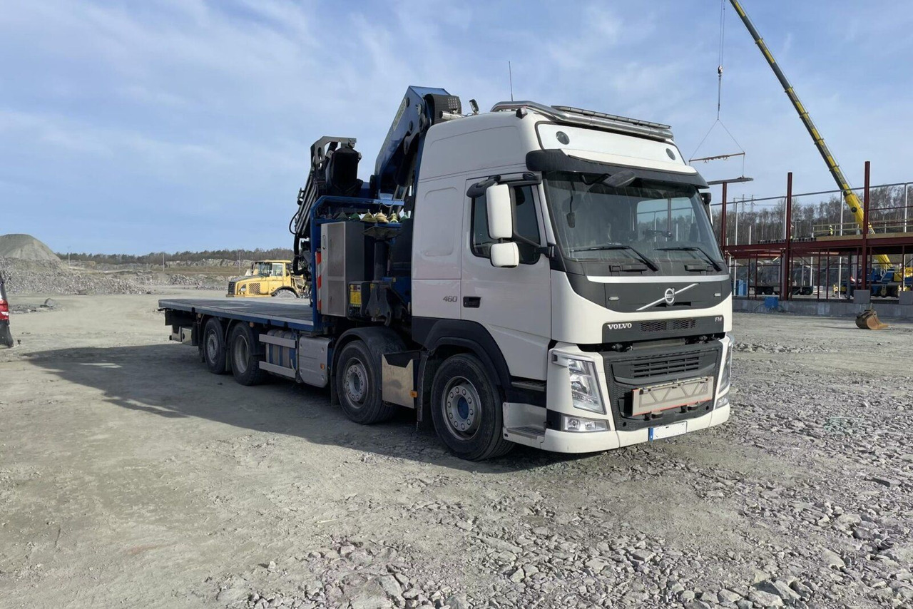 Volvo FM 460 8x2 EURO6 Pritsche Kran PALFINGER PK65002 - Camión grúa: foto 2 Volvo FM 460 8x2 EURO6 Pritsche Kran PALFINGER PK65002 - Camión grúa: foto 2