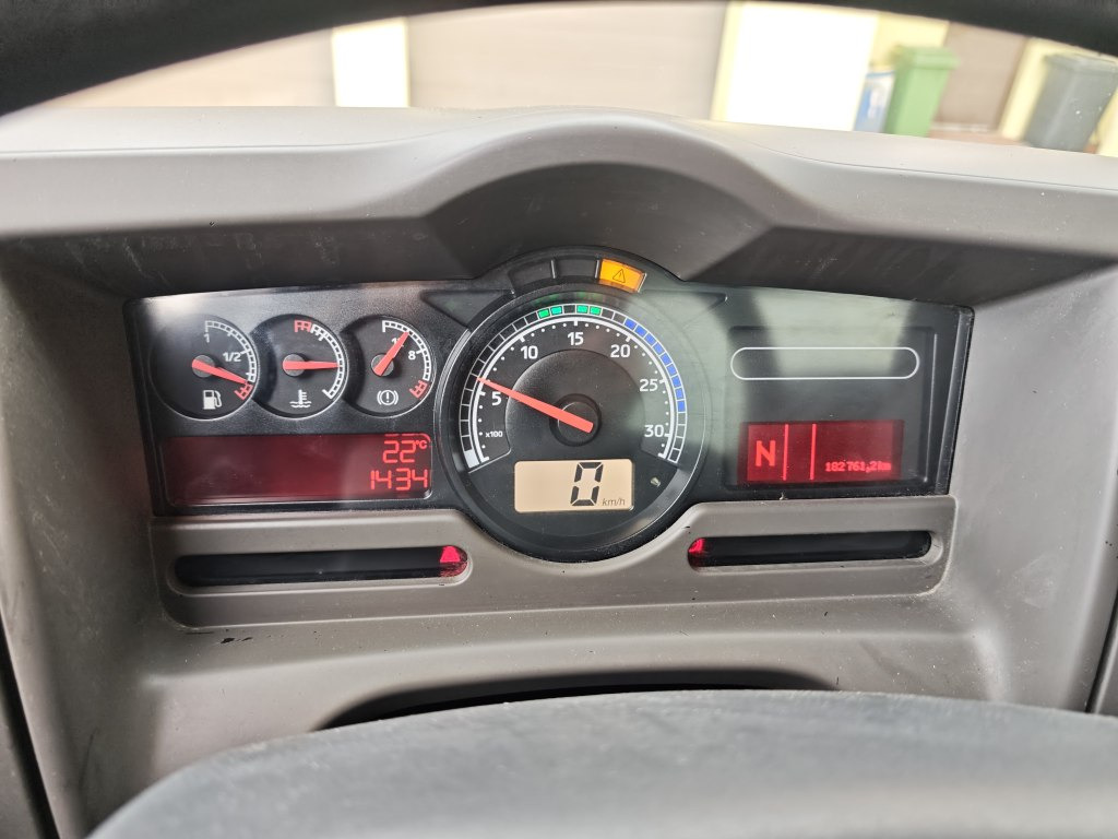 Camión de basura Renault Midlum 270dxi Myjka Container washer TECME: foto 47 Camión de basura Renault Midlum 270dxi Myjka Container washer TECME: foto 47