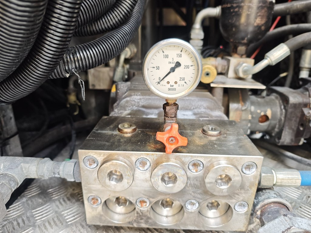 Camión de basura Renault Midlum 270dxi Myjka Container washer TECME: foto 30 Camión de basura Renault Midlum 270dxi Myjka Container washer TECME: foto 30