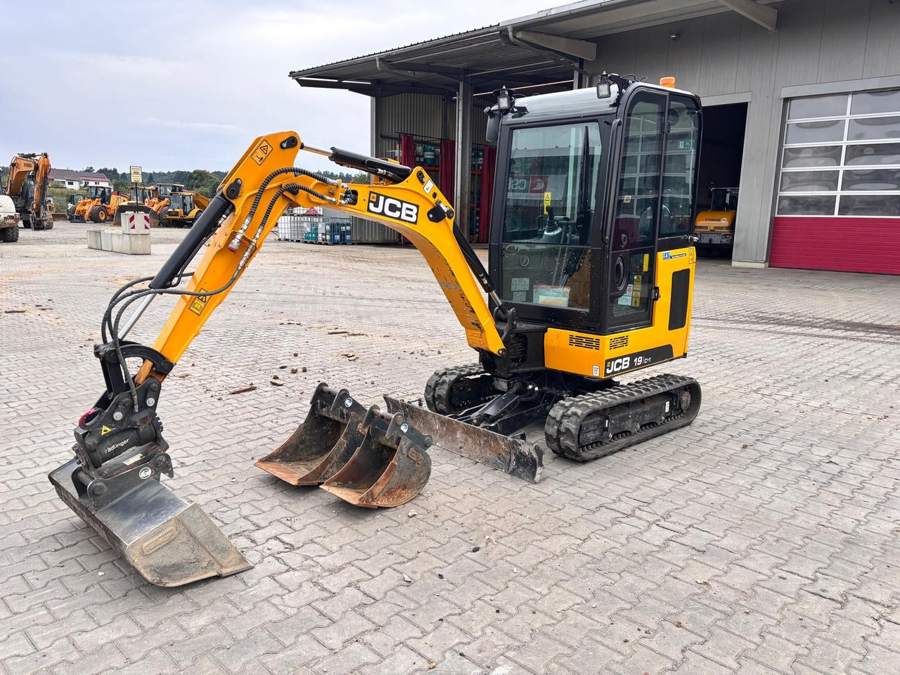 JCB 19C-1 - Miniexcavadora: foto 1 JCB 19C-1 - Miniexcavadora: foto 1