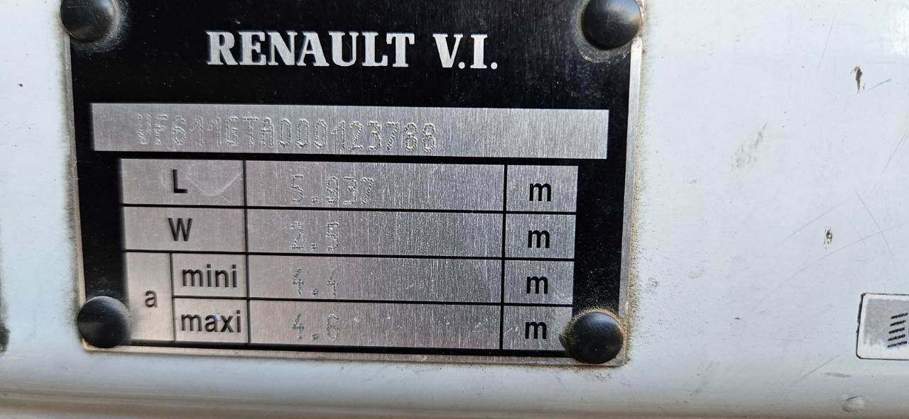 Cabeza tractora RENAULT Magnum 480 ID1672S: foto 13 Cabeza tractora RENAULT Magnum 480 ID1672S: foto 13