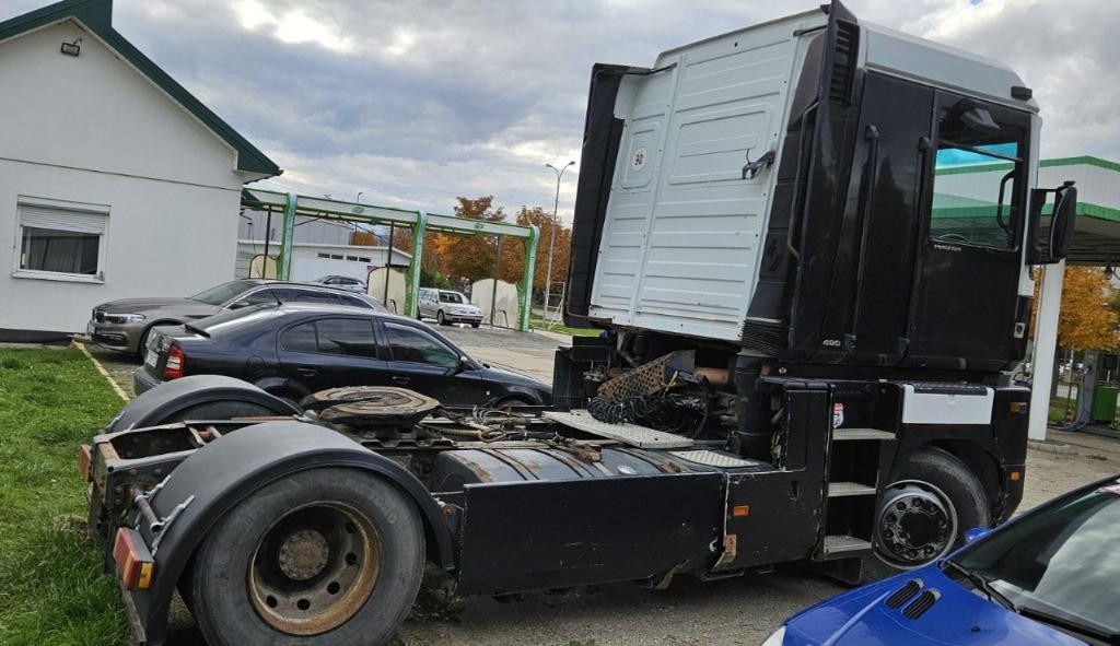 Cabeza tractora RENAULT Magnum 480 ID1672S: foto 6 Cabeza tractora RENAULT Magnum 480 ID1672S: foto 6