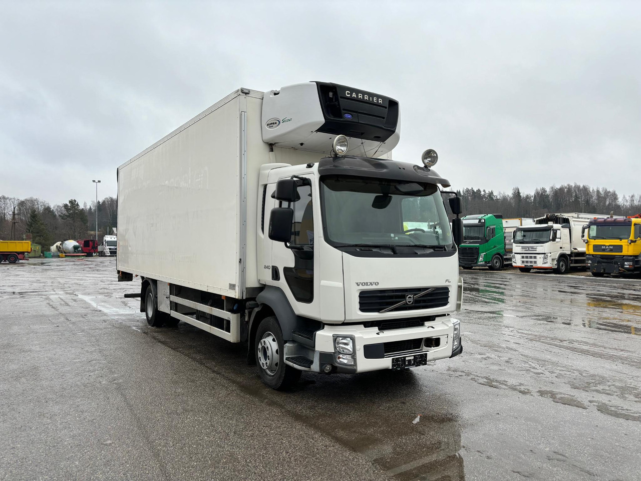 VOLVO FL 240 - Camión frigorífico: foto 1 VOLVO FL 240 - Camión frigorífico: foto 1