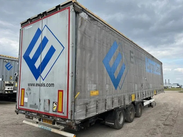 Krone 2x 2014 XL KRONE MEGA P400 HUCKEPACK - Semirremolque caja cerrada: foto 5 Krone 2x 2014 XL KRONE MEGA P400 HUCKEPACK - Semirremolque caja cerrada: foto 5