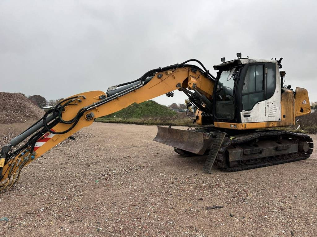 Liebherr 914 Compact for parts breaking dismantling - Excavadora de cadenas: foto 1 Liebherr 914 Compact for parts breaking dismantling - Excavadora de cadenas: foto 1