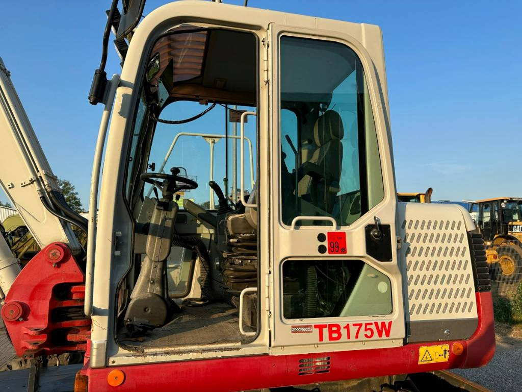 Excavadora de ruedas Takeuchi TB 175 W 8,7 ton. Klima Turbo 77 PS: foto 7