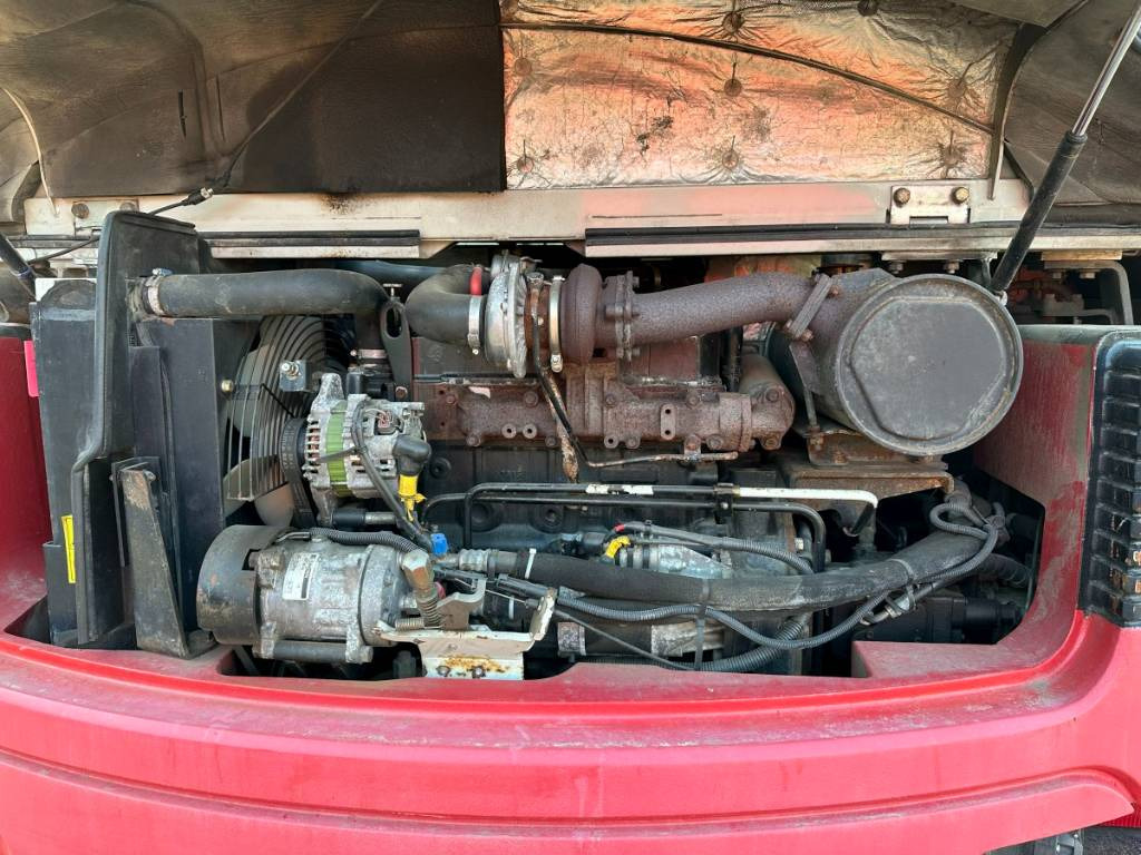 Excavadora de ruedas Takeuchi TB 175 W 8,7 ton. Klima Turbo 77 PS: foto 17