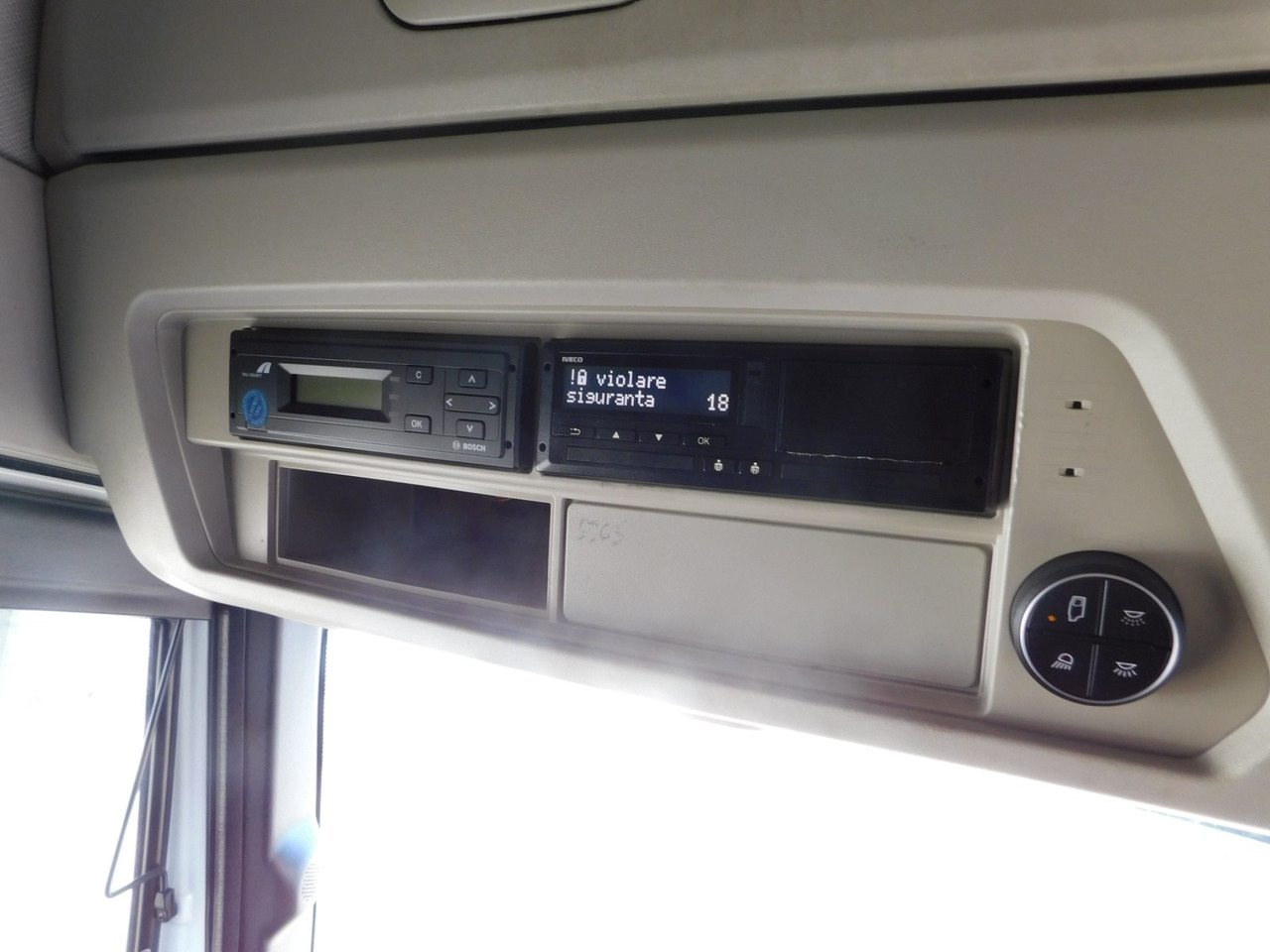 Cabeza tractora Iveco As440stp: foto 8