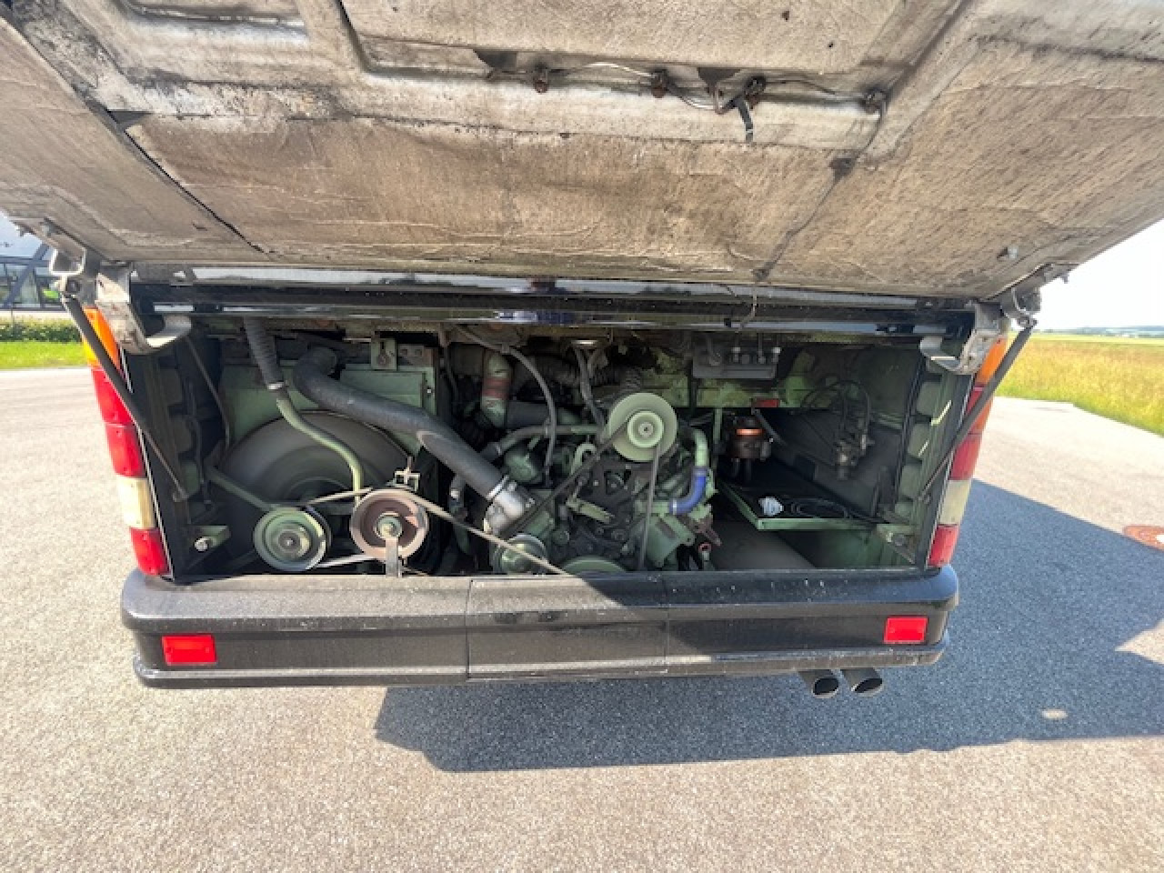 NEOPLAN N316 Ü - Koferenz-, Ausstellungsbus - Wohnmobil - Autobús: foto 2 NEOPLAN N316 Ü - Koferenz-, Ausstellungsbus - Wohnmobil - Autobús: foto 2