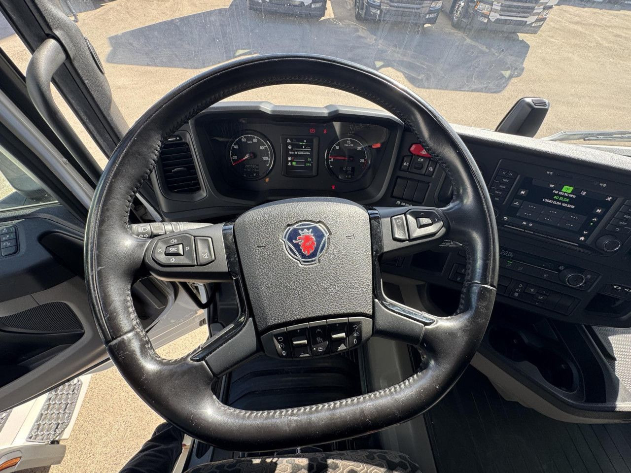 Cabeza tractora Scania R 460: foto 11