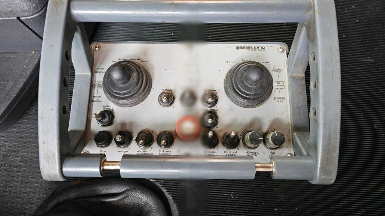 Scania G 320 4x2 G 320 4x2, Müller Vacumaster ca. 5,5m³, Funk - Camión: foto 3 Scania G 320 4x2 G 320 4x2, Müller Vacumaster ca. 5,5m³, Funk - Camión: foto 3