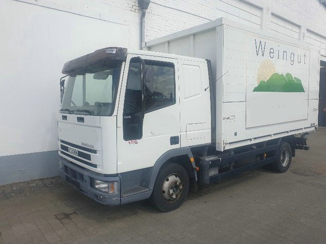 Euro Cargo ML 75E14 4x2 Euro Cargo ML 75E14 4x2 Getränkewagen, 6-Zylinder-Motor - Camión caja cerrada: foto 1 Euro Cargo ML 75E14 4x2 Euro Cargo ML 75E14 4x2 Getränkewagen, 6-Zylinder-Motor - Camión caja cerrada: foto 1