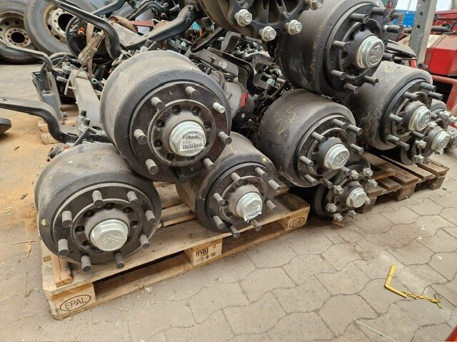 EuroCargo ML160E32 4x2 EuroCargo ML160E32 4x2 mit Teilen für Anhänger und Aufbauten - Camión portavehículos: foto 2 EuroCargo ML160E32 4x2 EuroCargo ML160E32 4x2 mit Teilen für Anhänger und Aufbauten - Camión portavehículos: foto 2