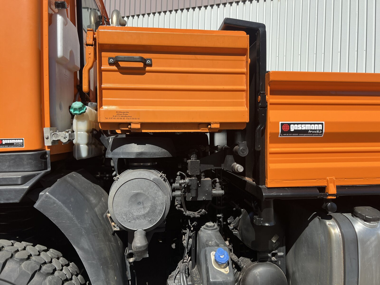 Unimog U 20 U405/70 4x4 U 20 U405/70 4x4, Kipper, Winterdienstplatte - Furgoneta: foto 4 Unimog U 20 U405/70 4x4 U 20 U405/70 4x4, Kipper, Winterdienstplatte - Furgoneta: foto 4