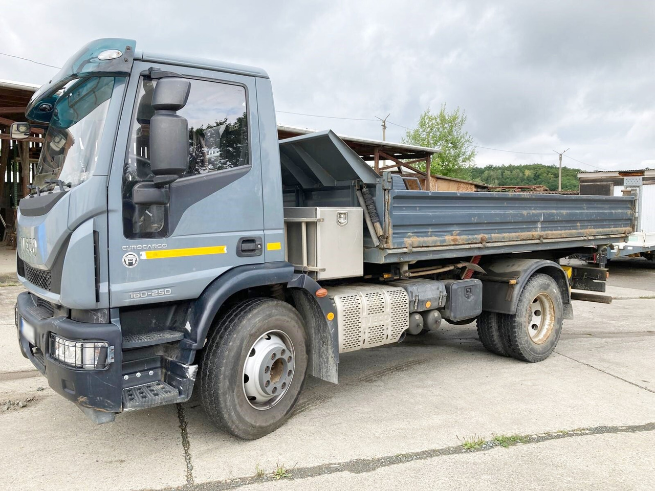 Iveco EuroCargo 160-250 4x2 EuroCargo 160-250 4x2 - Camión volquete: foto 1 Iveco EuroCargo 160-250 4x2 EuroCargo 160-250 4x2 - Camión volquete: foto 1