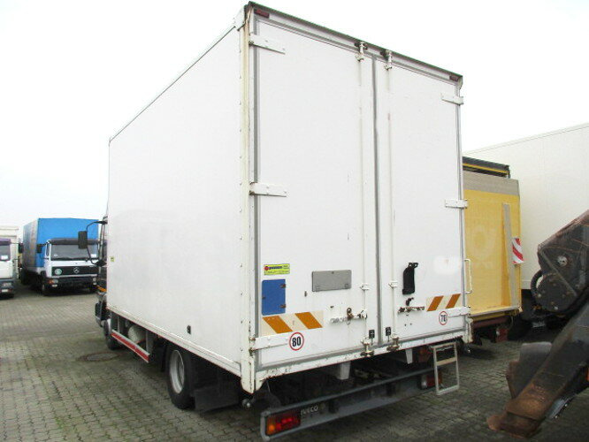Iveco EuroCargo 75 E 17/4x2 EuroCargo 75 E 17/4,2, 6x VORHANDEN! - Camión caja cerrada: foto 2 Iveco EuroCargo 75 E 17/4x2 EuroCargo 75 E 17/4,2, 6x VORHANDEN! - Camión caja cerrada: foto 2