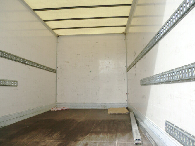 Iveco EuroCargo 75 E 17/4x2 EuroCargo 75 E 17/4x2, 6x VORHANDEN! - Camión caja cerrada: foto 4 Iveco EuroCargo 75 E 17/4x2 EuroCargo 75 E 17/4x2, 6x VORHANDEN! - Camión caja cerrada: foto 4