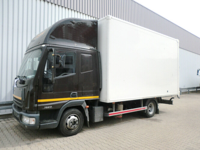 Iveco EuroCargo 75 E 17/4x2 EuroCargo 75 E 17/4x2, 6x VORHANDEN! - Camión caja cerrada: foto 1 Iveco EuroCargo 75 E 17/4x2 EuroCargo 75 E 17/4x2, 6x VORHANDEN! - Camión caja cerrada: foto 1