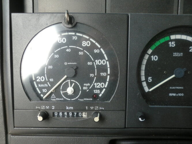 Camión caja cerrada Iveco EuroTech 190E40 4x2 Euro Tech 190E40, Möbelkoffer, 49 cbm: foto 11 Camión caja cerrada Iveco EuroTech 190E40 4x2 Euro Tech 190E40, Möbelkoffer, 49 cbm: foto 11