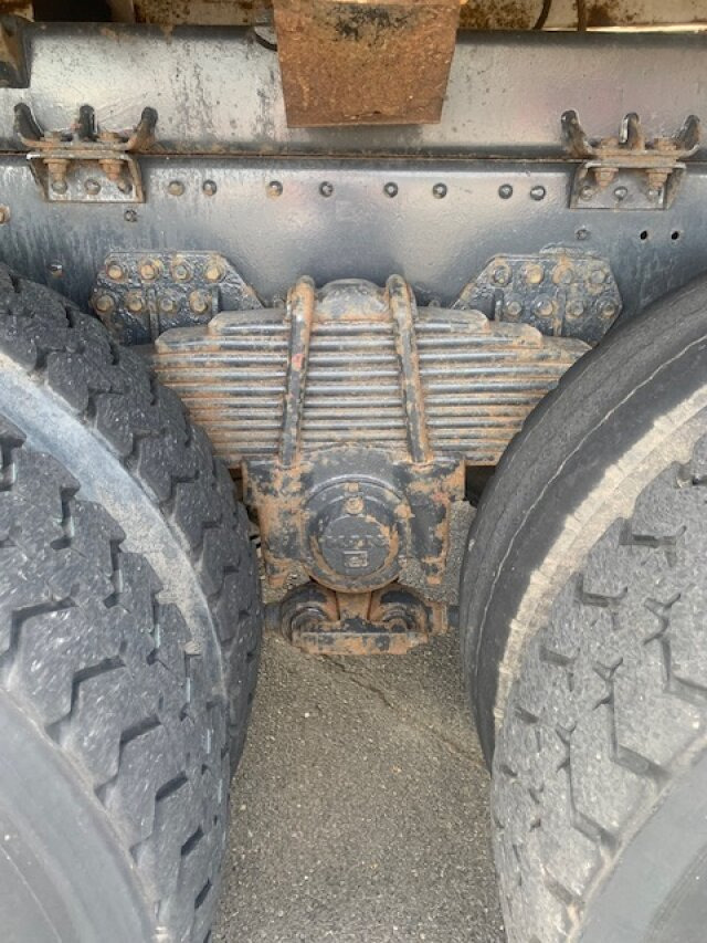 MAN T42 T42 6x6 - Camión volquete: foto 4 MAN T42 T42 6x6 - Camión volquete: foto 4