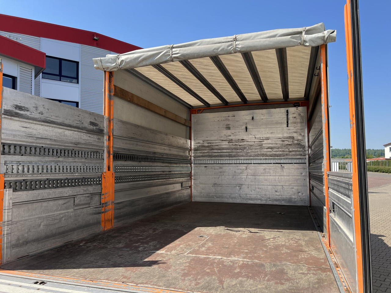 Camión caja abierta MAN TGL 7.180 4X2 BL TGL 7.180 4X2 BL mit LBW BÄR: foto 13 Camión caja abierta MAN TGL 7.180 4X2 BL TGL 7.180 4X2 BL mit LBW BÄR: foto 13