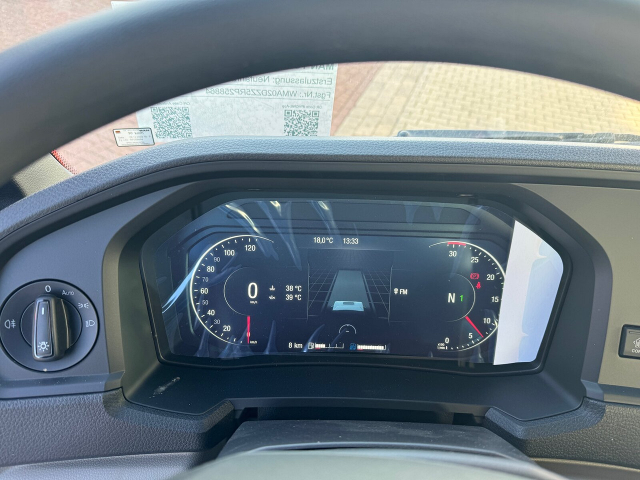 MAN TGL 8.190 4x2 BB CH TGL 8.190 4x2 BB CH, Nebenantrieb, 2x VORHANDEN - Camión chasis: foto 2 MAN TGL 8.190 4x2 BB CH TGL 8.190 4x2 BB CH, Nebenantrieb, 2x VORHANDEN - Camión chasis: foto 2