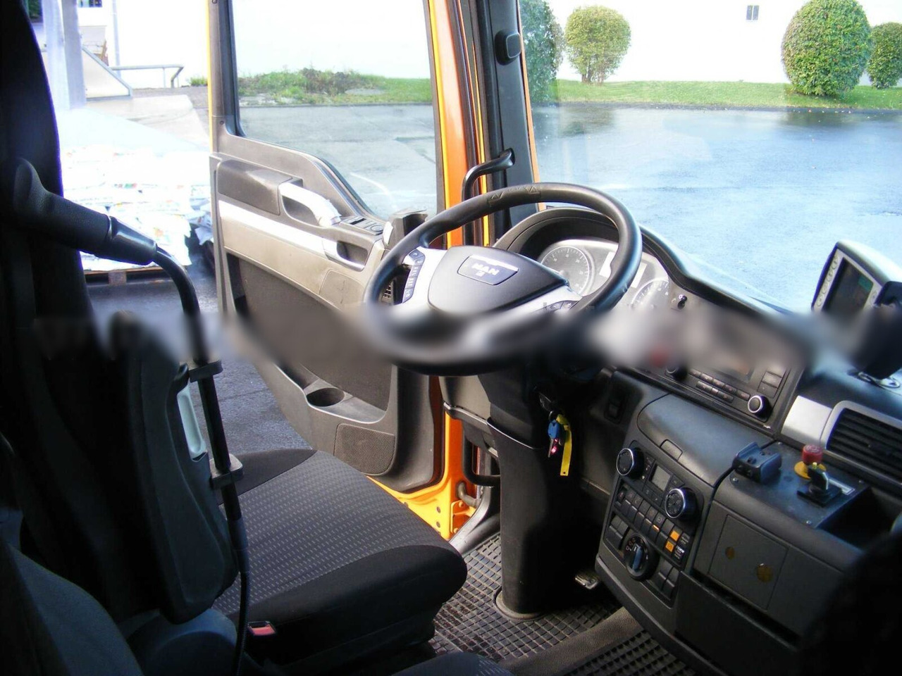 MAN TGS 26.400 6X4 BL TGS 26.400 6X4 BL - Camión chasis: foto 4 MAN TGS 26.400 6X4 BL TGS 26.400 6X4 BL - Camión chasis: foto 4
