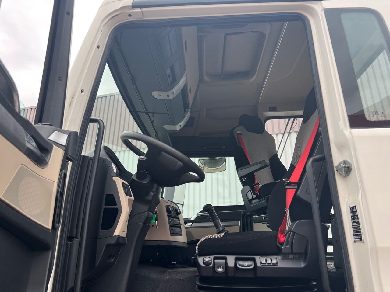 MAN TGS 33.360/440 6x4 BB TGS 33.360/440 6x4 BB, Häckslerkabine, NMV Nebenantrieb - Camión chasis: foto 2 MAN TGS 33.360/440 6x4 BB TGS 33.360/440 6x4 BB, Häckslerkabine, NMV Nebenantrieb - Camión chasis: foto 2